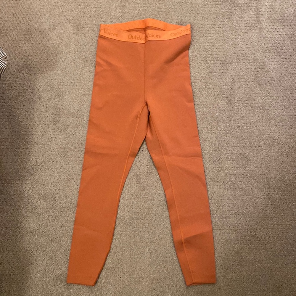 Outdoor voices leggings, size M, coral